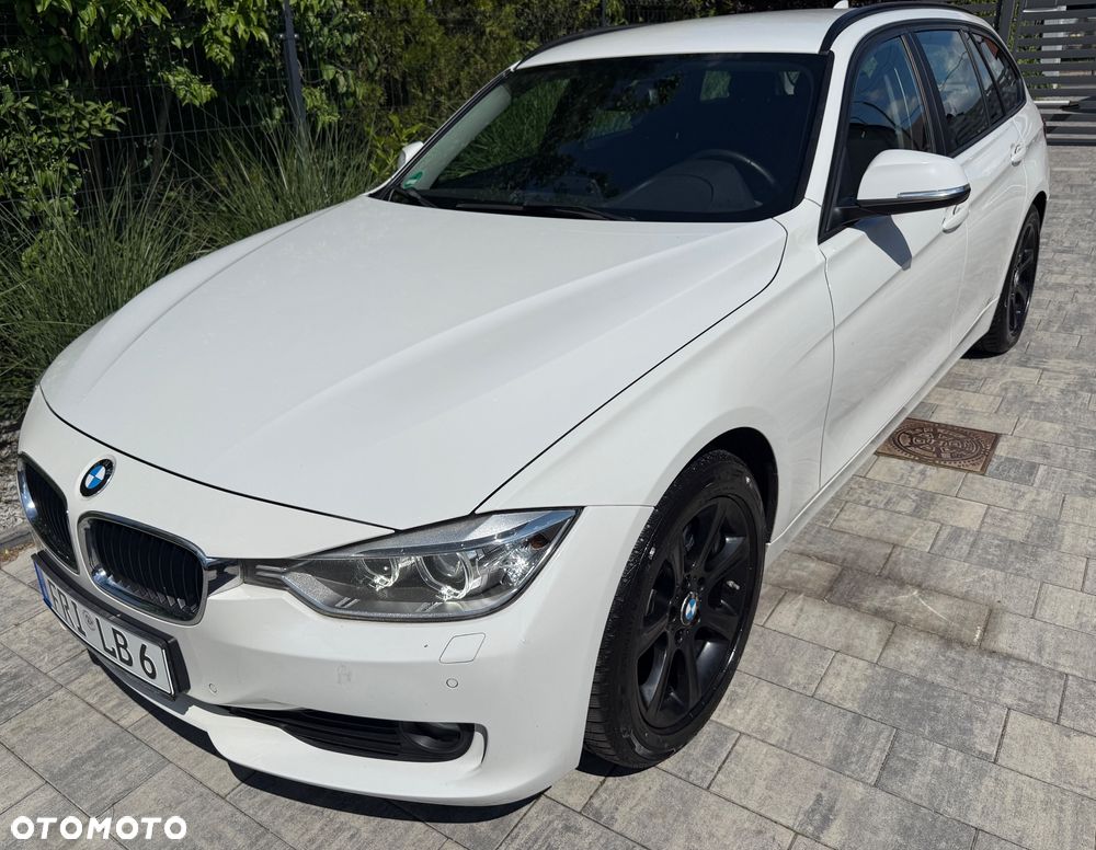 BMW Seria 3 320d Sport Line - 17