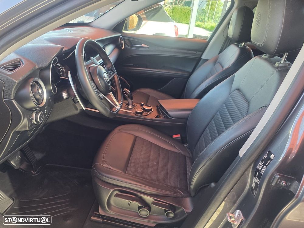Alfa Romeo Stelvio 2.2 D Super AT8 Q4 - 8