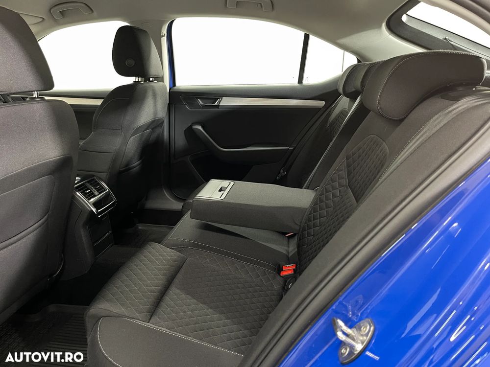 Skoda Superb 2.0 TDI DSG Ambition - 12