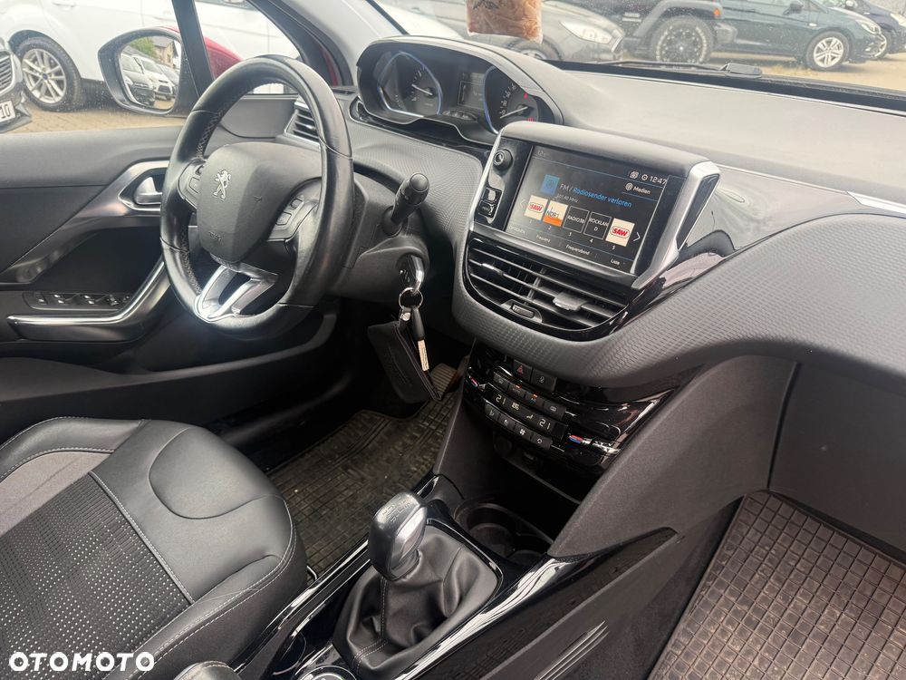 Peugeot 2008 - 11