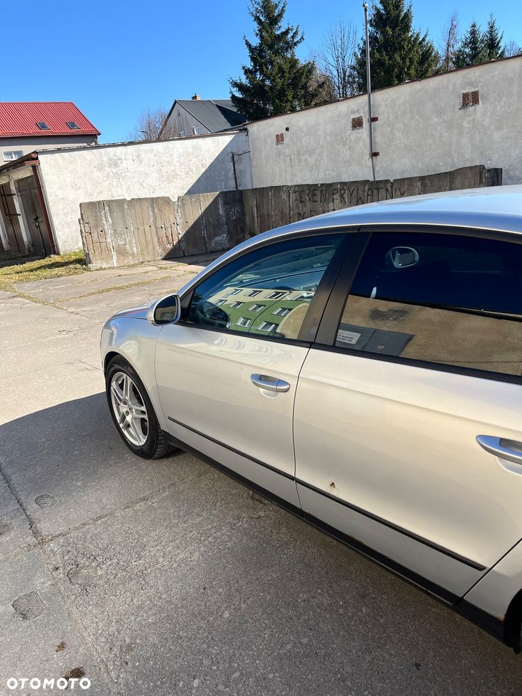 Volkswagen Passat 2.0 TDI Trendline - 7