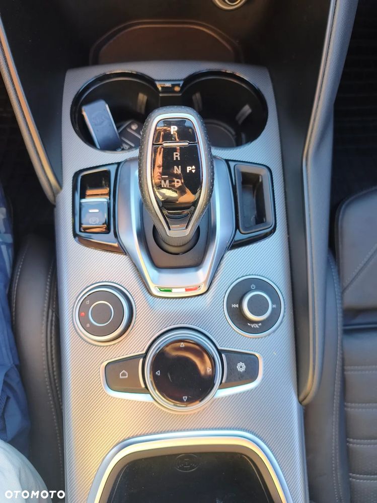 Alfa Romeo Giulia 2.0 Turbo Veloce Q4 - 31
