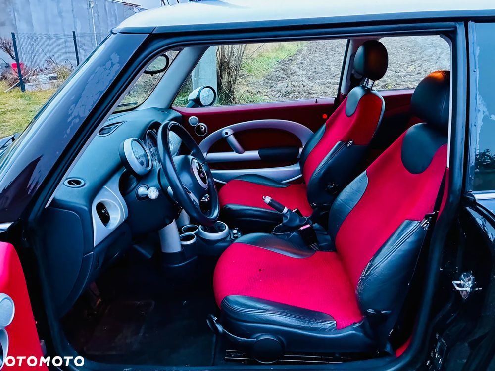 MINI Cooper Seven - 7