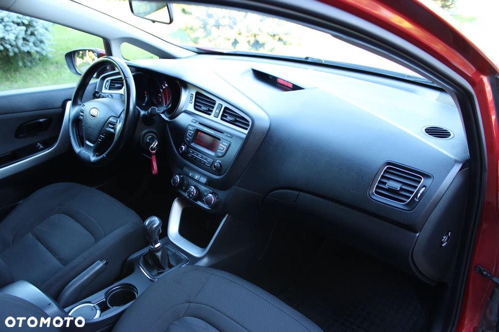 Kia Ceed 1.6 GDI M - 23