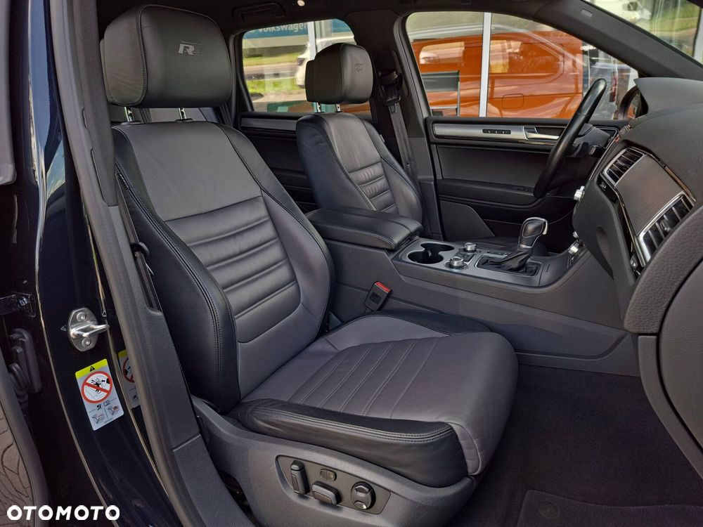 Volkswagen Touareg - 17