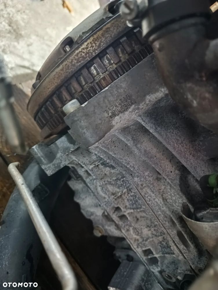 SILNIK VOLVO V70 XC60 S60 XC70 D5244T10 KOMPLETNY 10R TERMOSTAT NA 4 SRUBY - 4