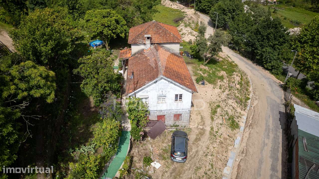 Moradia para restauro Gerês - Grande imagem: 2/12