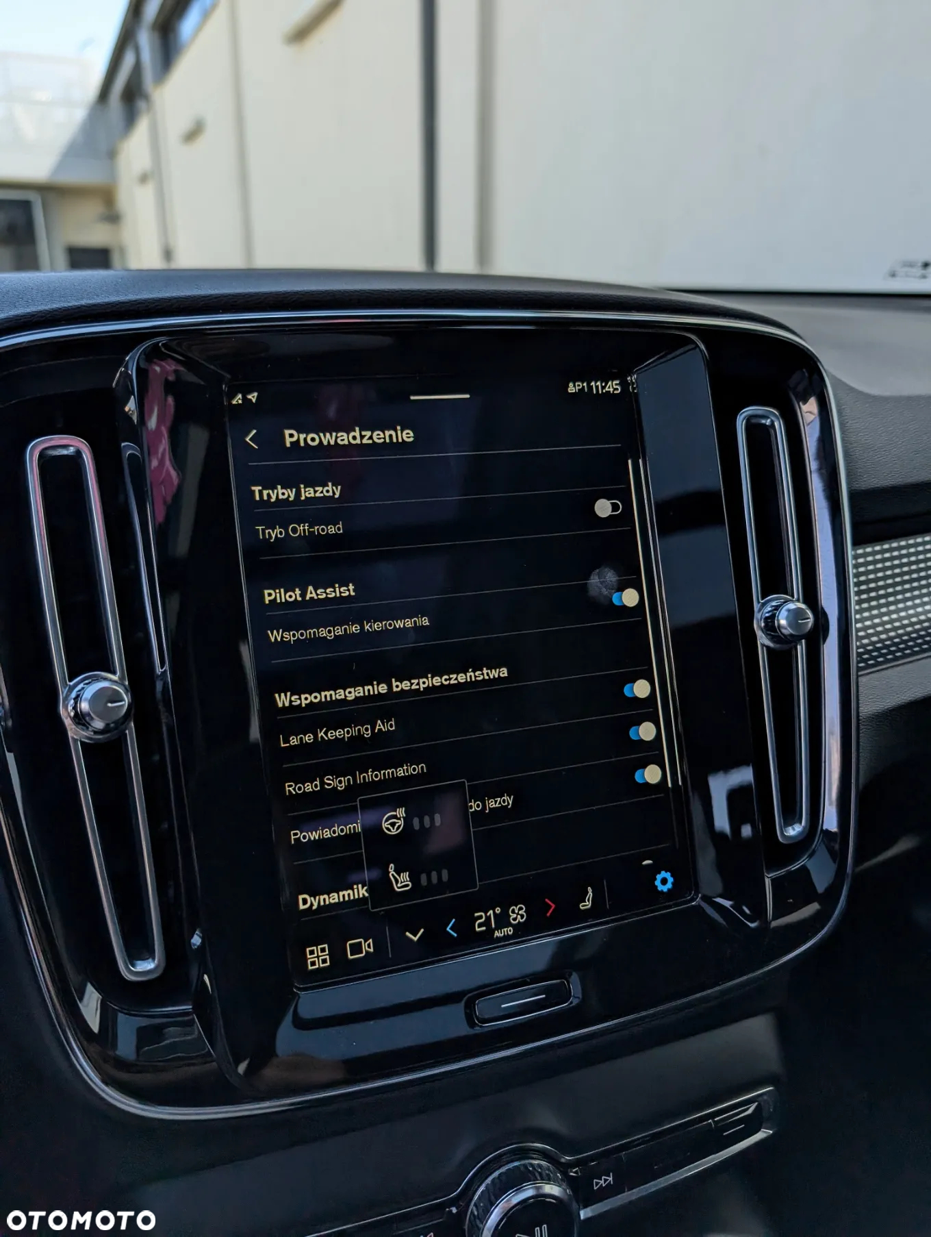 Volvo XC 40 82kWh P8 Recharge AWD Pro - 17