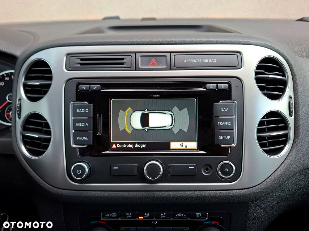 Volkswagen Tiguan 2.0 TDI DPF BlueMotion Technology Cup Sport & Style - 32