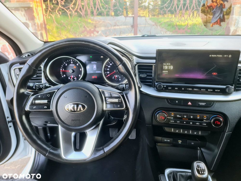 Kia Ceed 1.6 CRDi Platinum Edition - 24