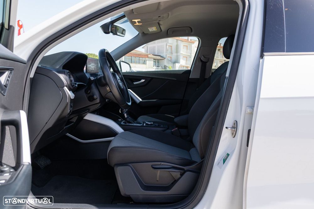 Audi Q2 30 TDI S tronic - 12