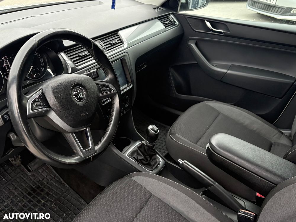 Skoda RAPID Spaceback 1.2 TSI Ambition - 4