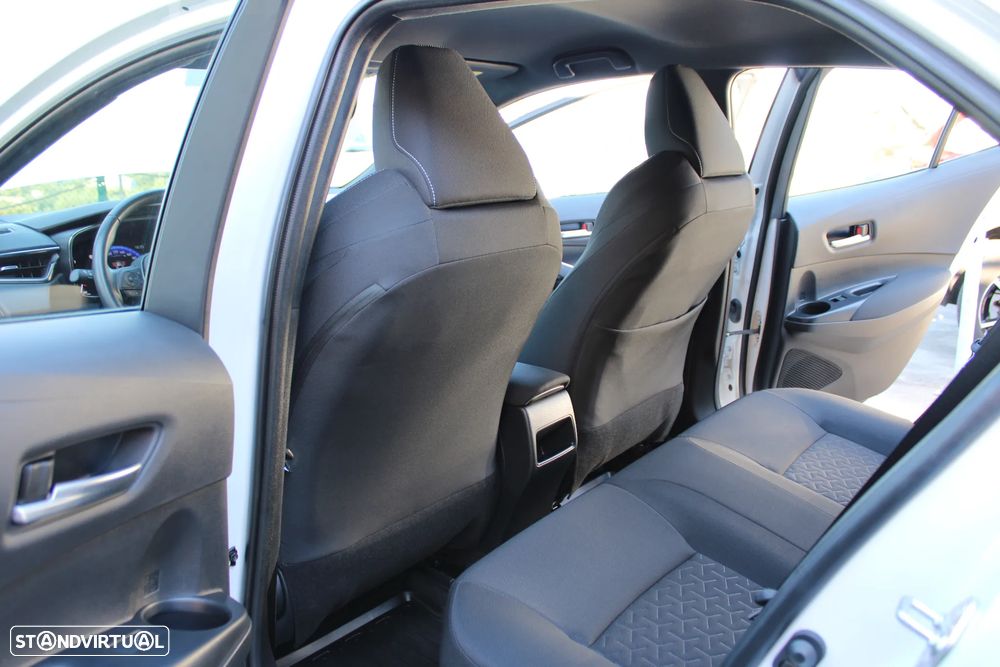 Toyota Corolla 1.8 Hybrid Exclusive - 41