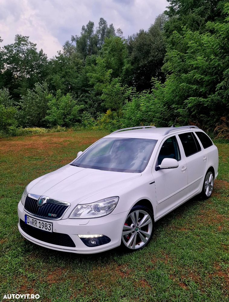 Skoda Octavia 2.0 TDI CR DPF RS - 3