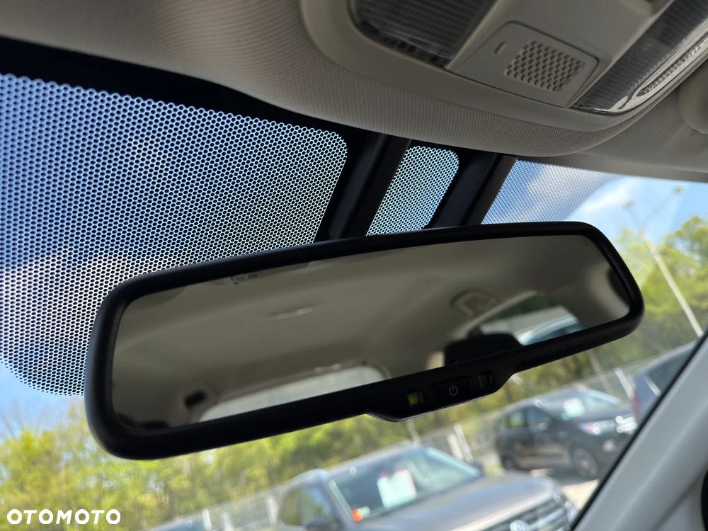 Honda CR-V 2.0i-VTEC 4WD Automatik Executive - 32