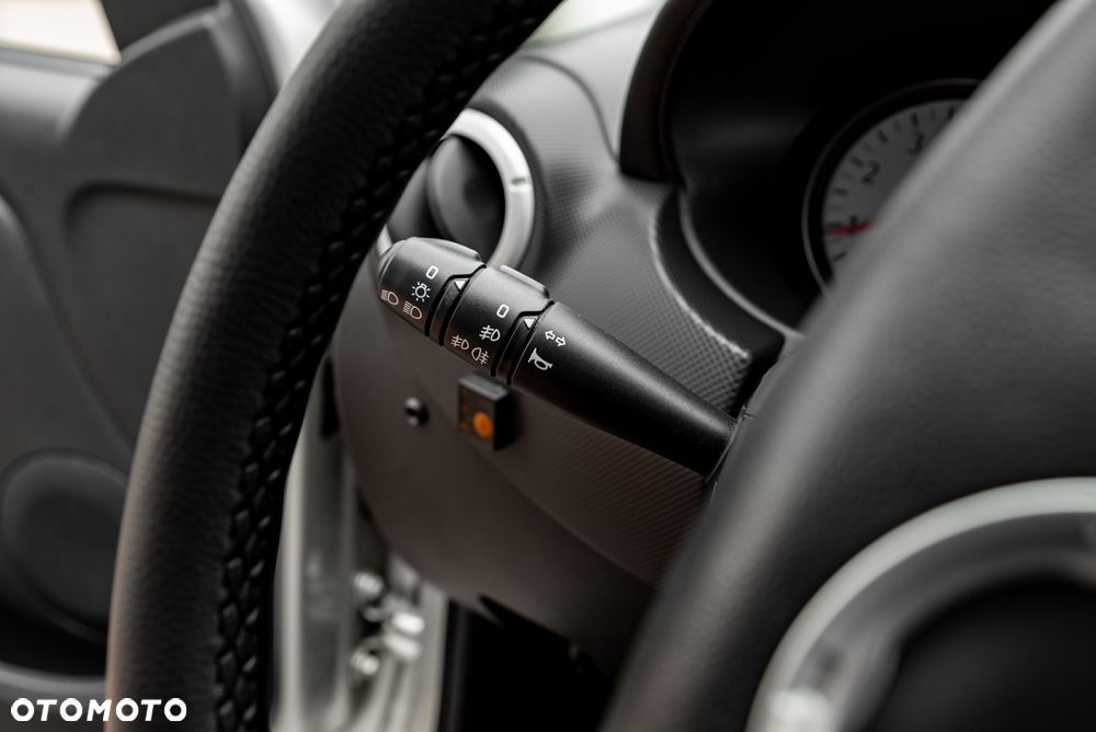 Dacia Logan 1.6 16V Laureate - 35