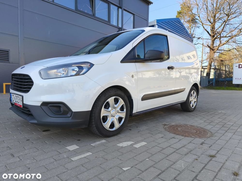 Ford Transit Courier - 8