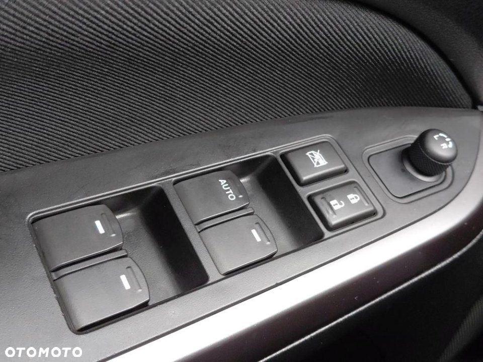Suzuki Vitara - 7