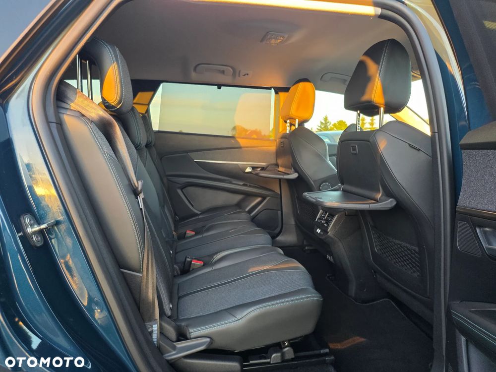 Peugeot 5008 - 19