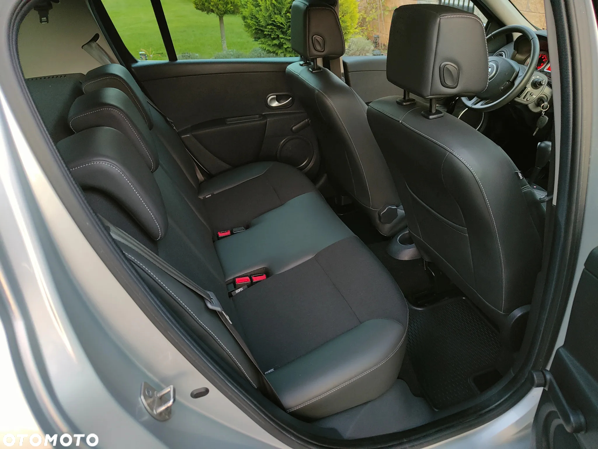 Renault Clio 1.6 16V Night&Day - 8