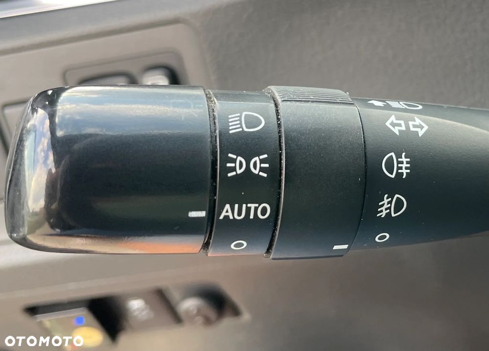 Toyota Verso 1.8 Prestige MS EU6 - 13