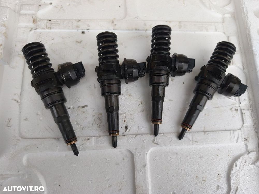 Injectoare VW Passat B6 2.0 BMP BMM Cod 038130073BQ
În stare foarte - 1