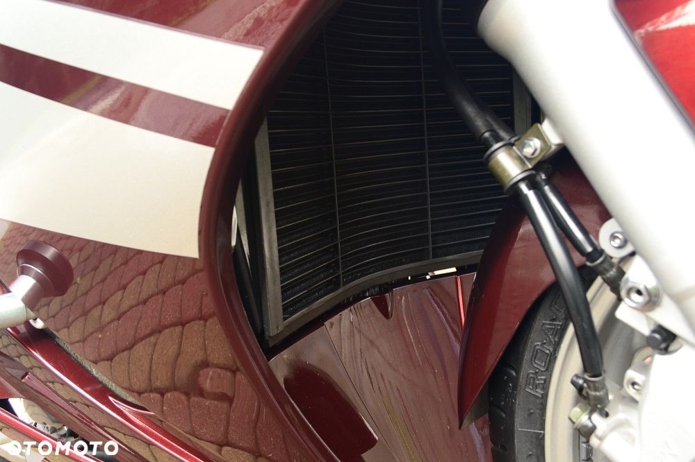 Yamaha FJR - 14
