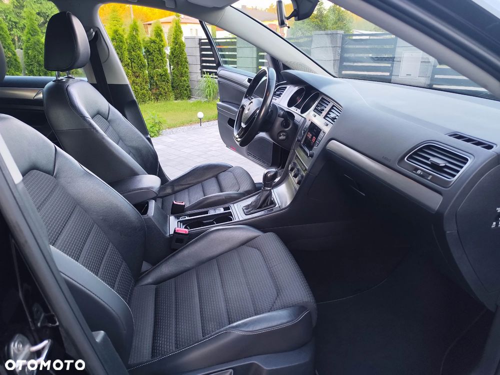 Volkswagen Golf - 13