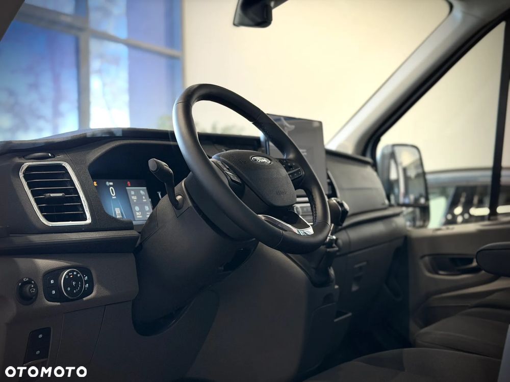 Ford Transit - 27