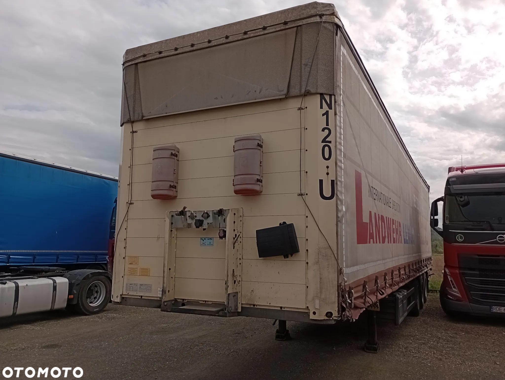 Schmitz Cargobull SCB Varios - 2