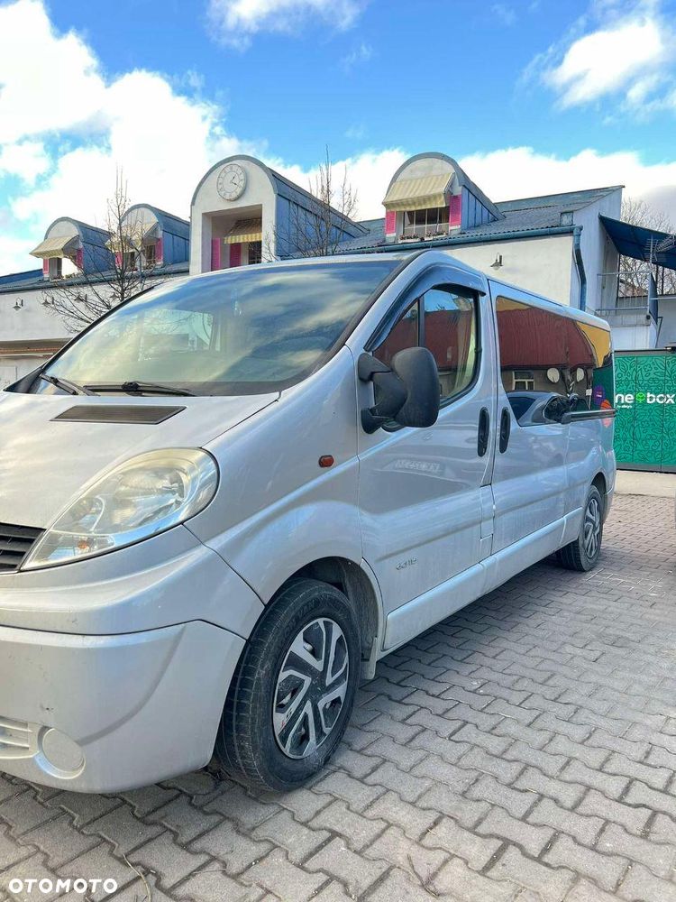 Renault Trafic - 1
