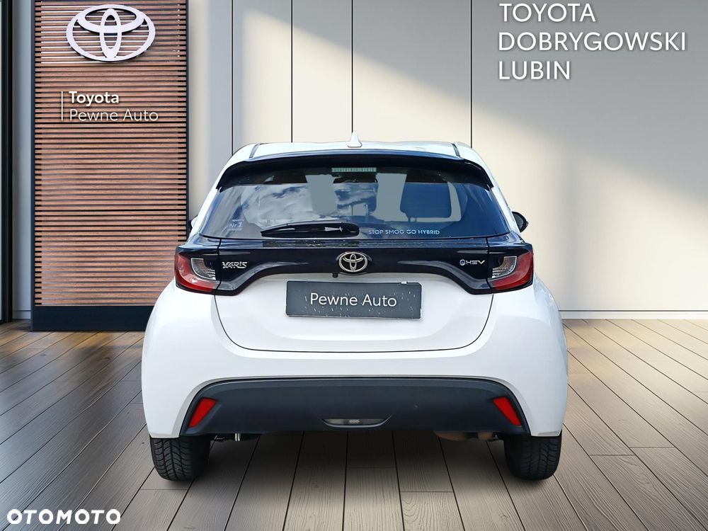 Toyota Yaris - 4