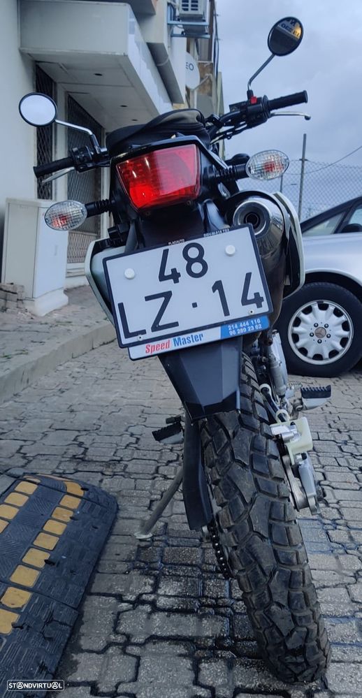 Kawasaki KLX 250 (Carta A2) - 9