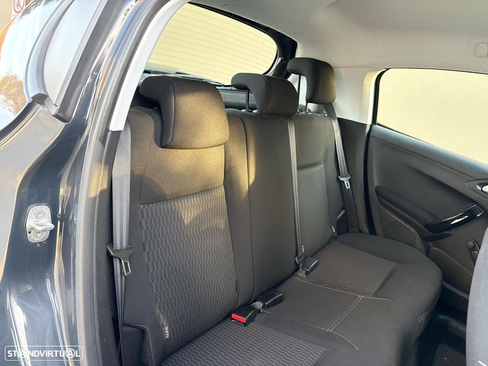 Peugeot 208 1.2 PureTech Style - 17