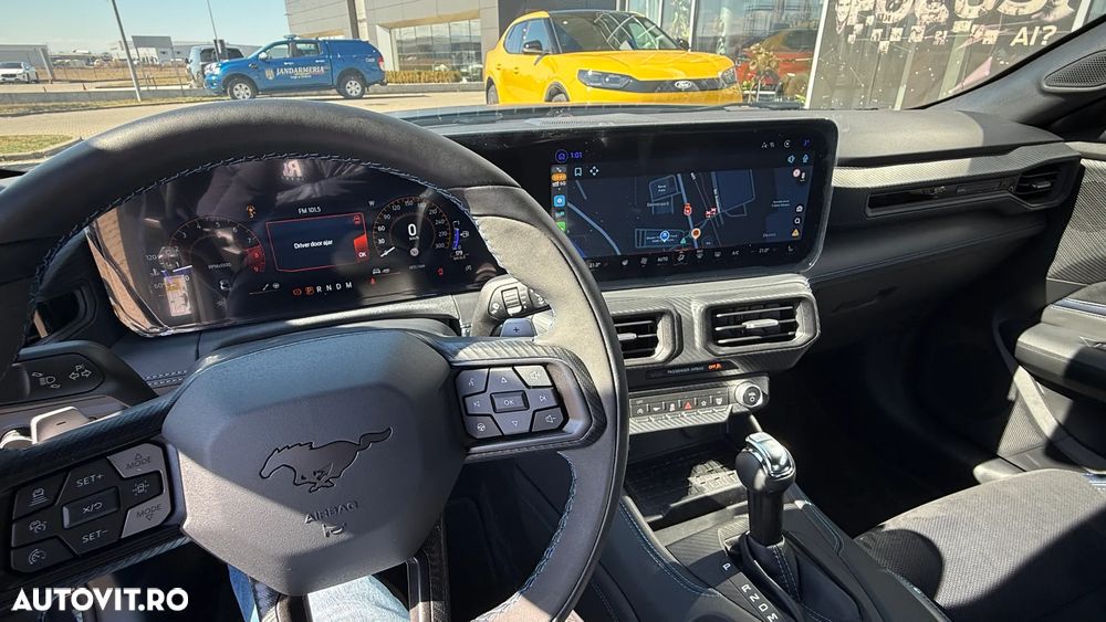 Ford Mustang 5.0 V8 Aut. Dark Horse - 19