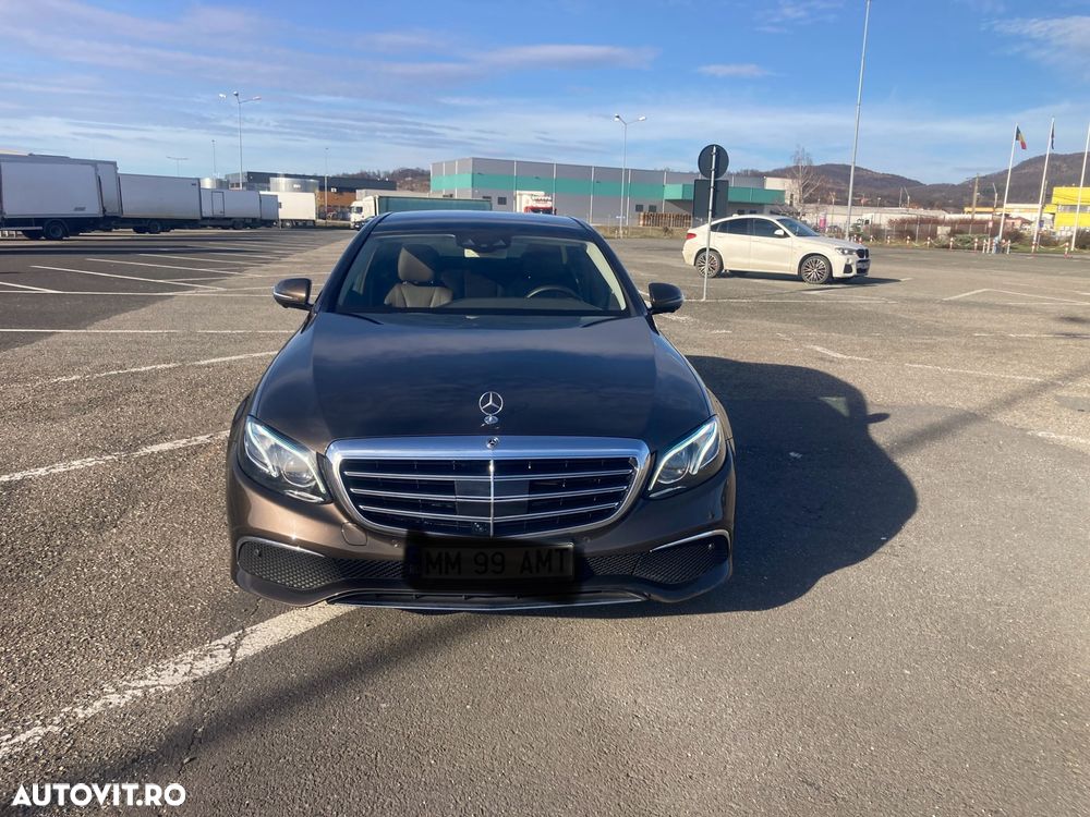 Mercedes-Benz E 220 d 4MATIC Aut. - 9