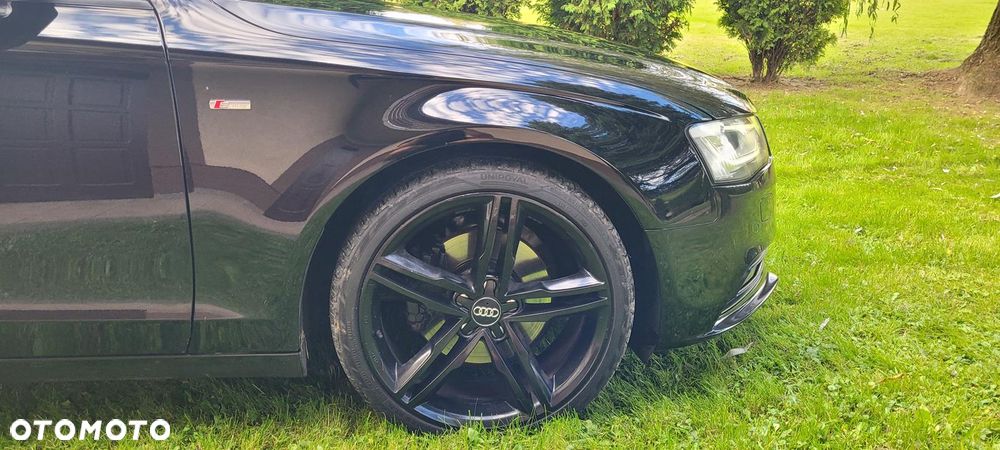 Audi A4 Limousine - 12