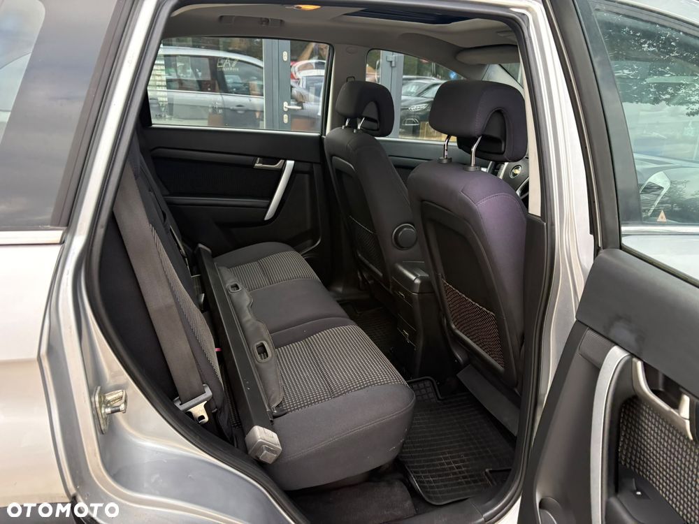 Chevrolet Captiva 2.4 2WD 7 Sitzer LS - 13