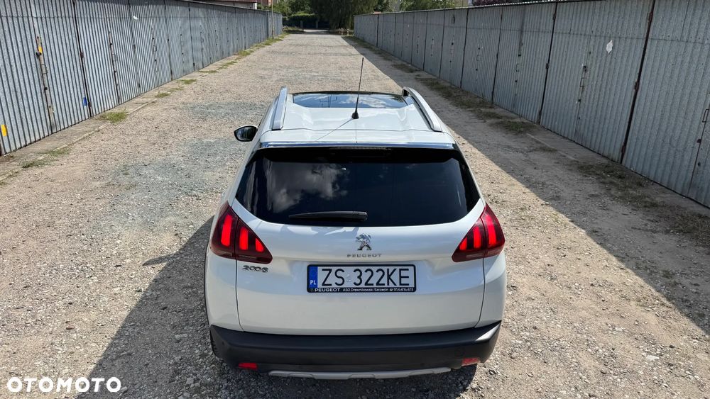 Peugeot 2008 1.2 PureTech Allure S&S - 7