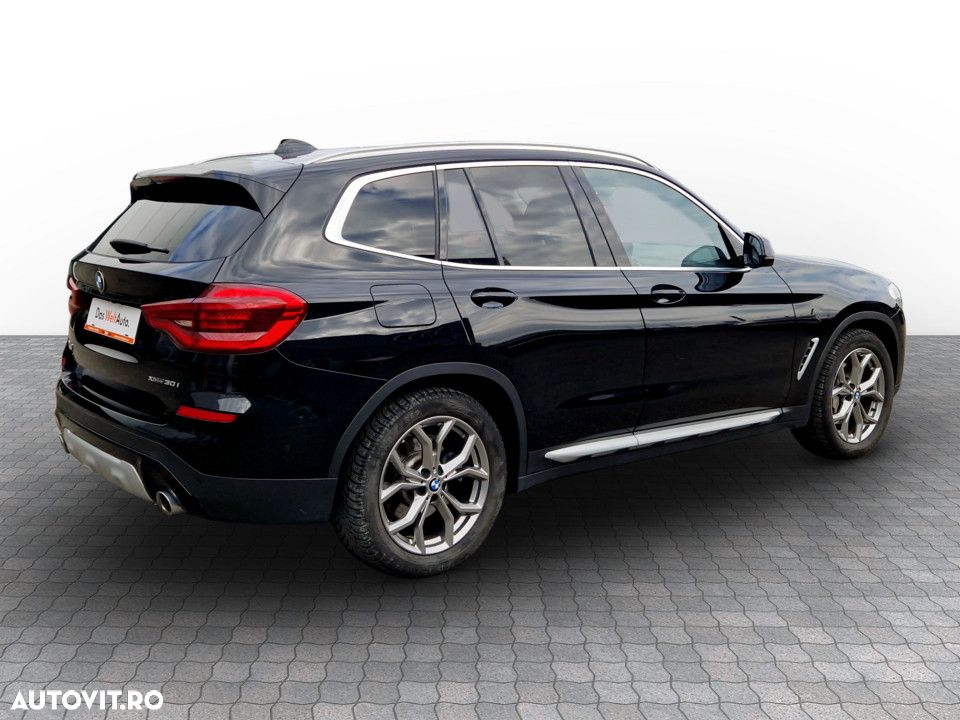 BMW X3 xDrive30i AT - 7