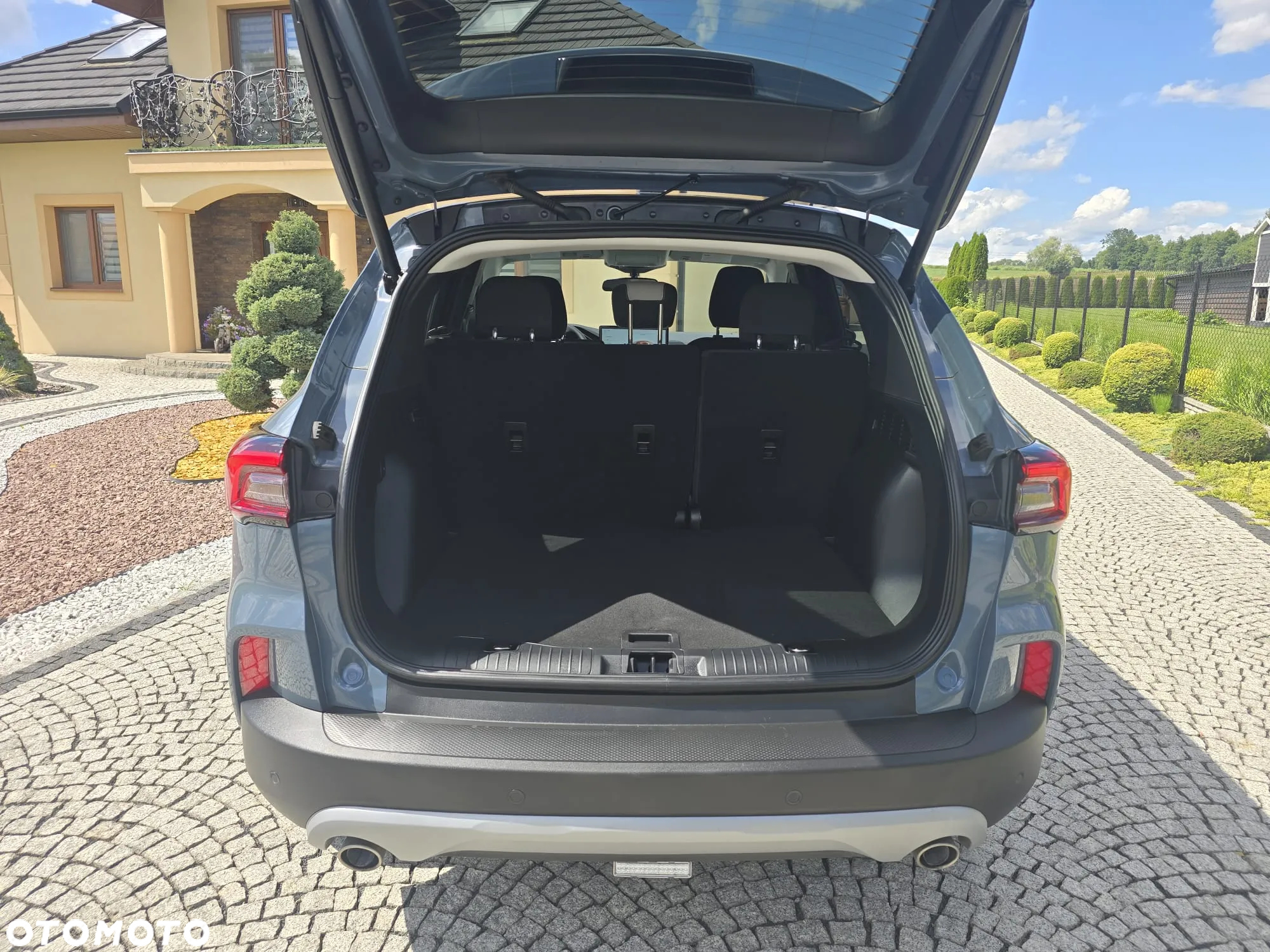 Ford Kuga - 36