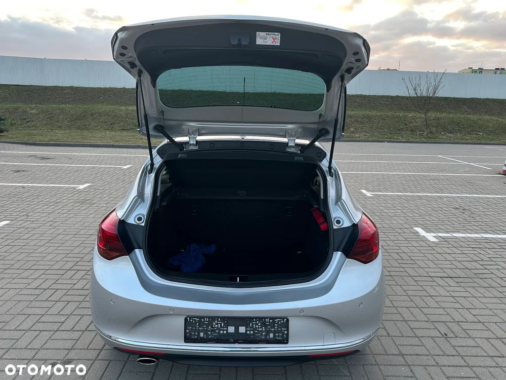 Opel Astra 1.4 Turbo - 28