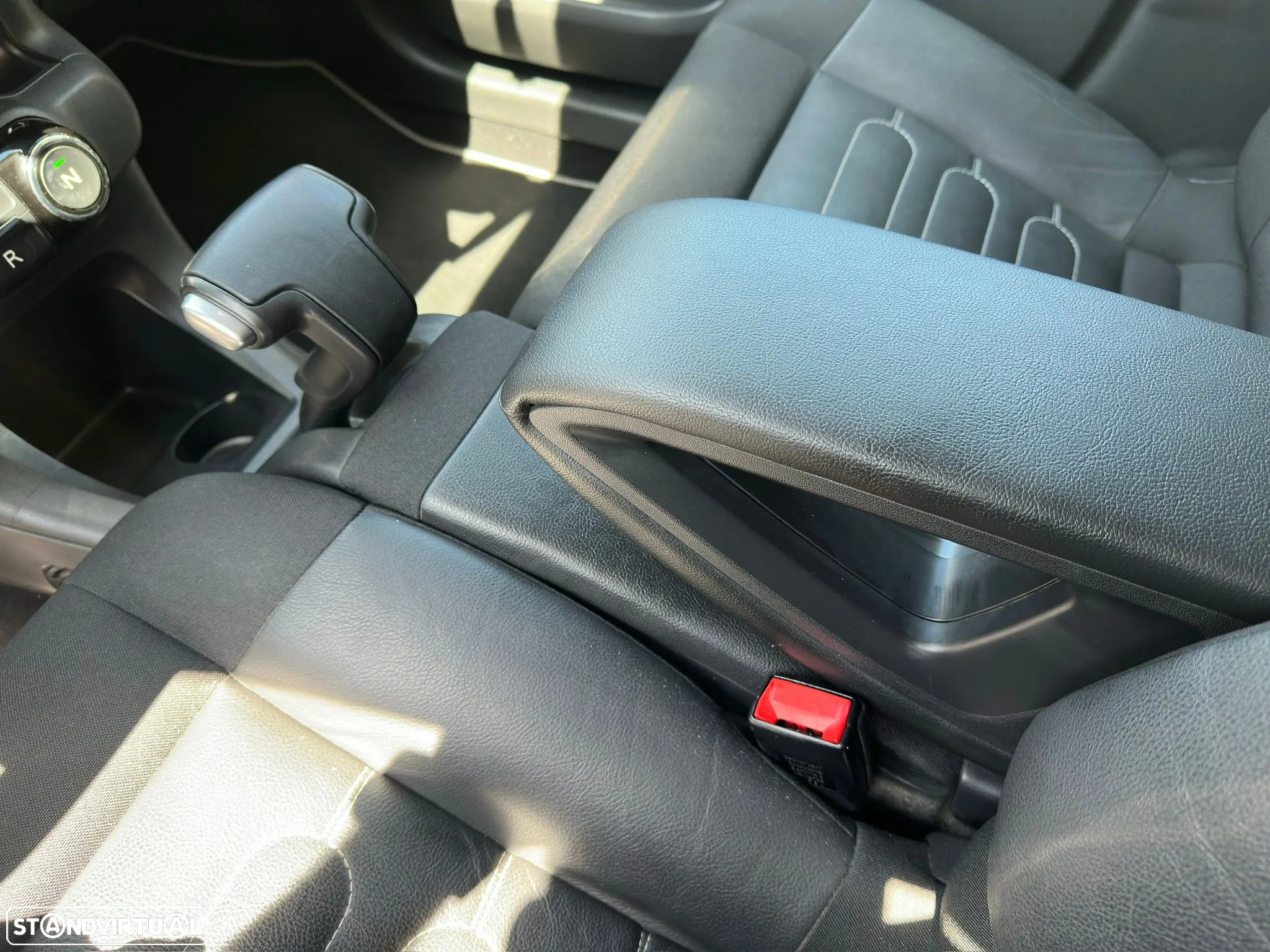 Citroën C4 Cactus 1.2 PureTech Shine EAT6 - 14