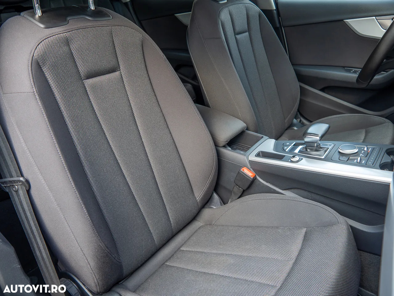 Audi A4 Avant 2.0 TDI quattro Stronic - 22
