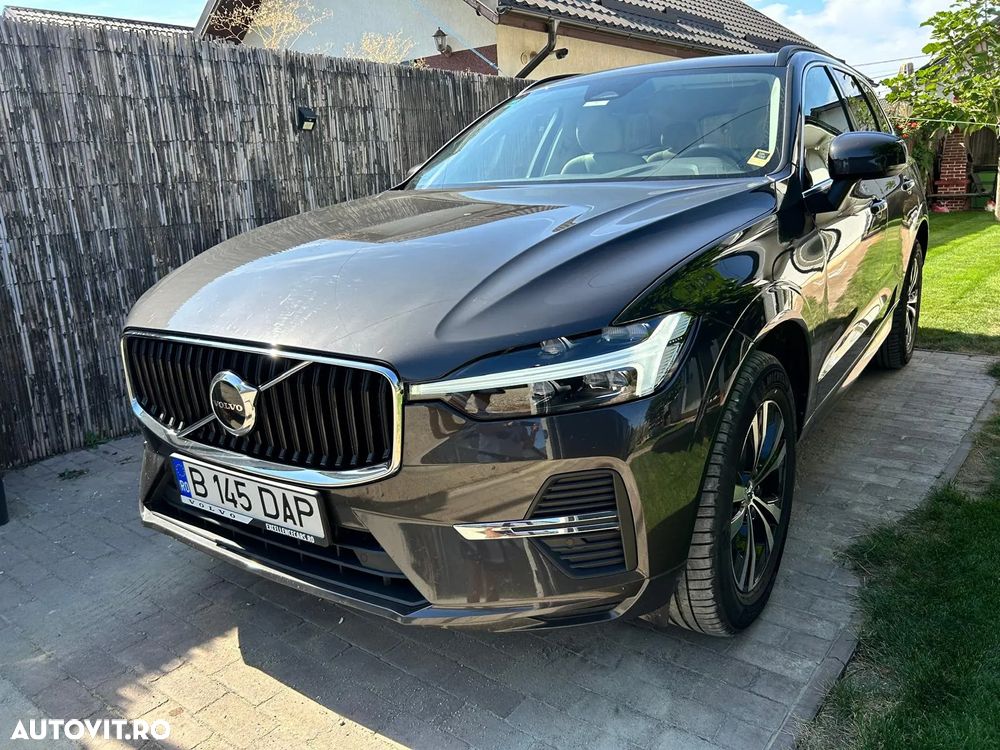 Volvo XC 60 B4 MHEV AT8 FWD Momentum Pro - 4