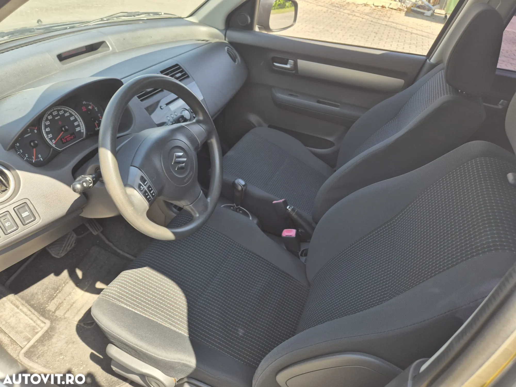 Suzuki Swift - 6