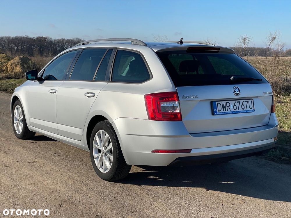 Skoda Octavia - 2