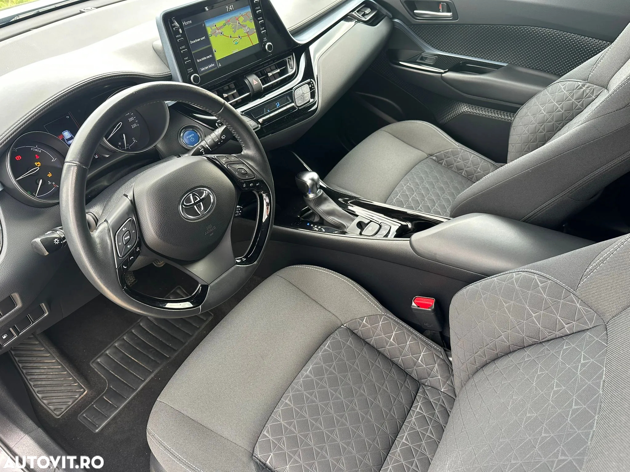 Toyota C-HR 2.0 HSD 184 CP 4x2 CVT C-ult Style bi-tone - 8