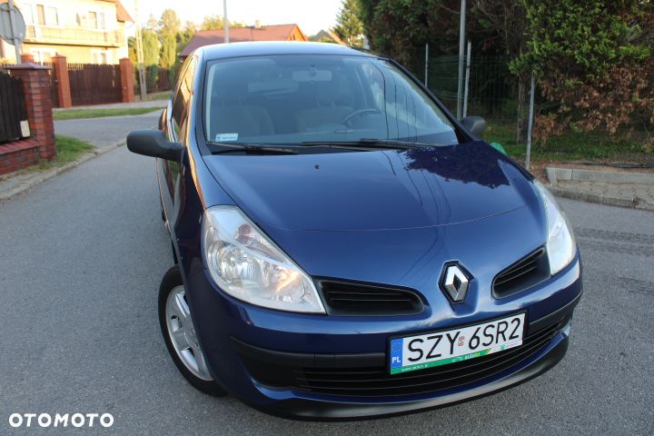 Renault Clio - 29