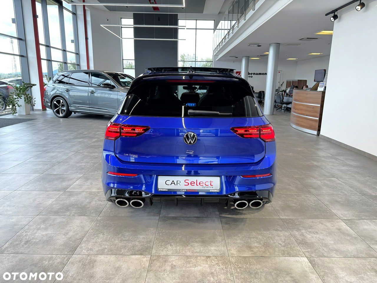 Volkswagen Golf - 8